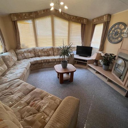 Fulmar 43 ~ Parkdean Holiday Resort Great Yarmouth Exterior foto