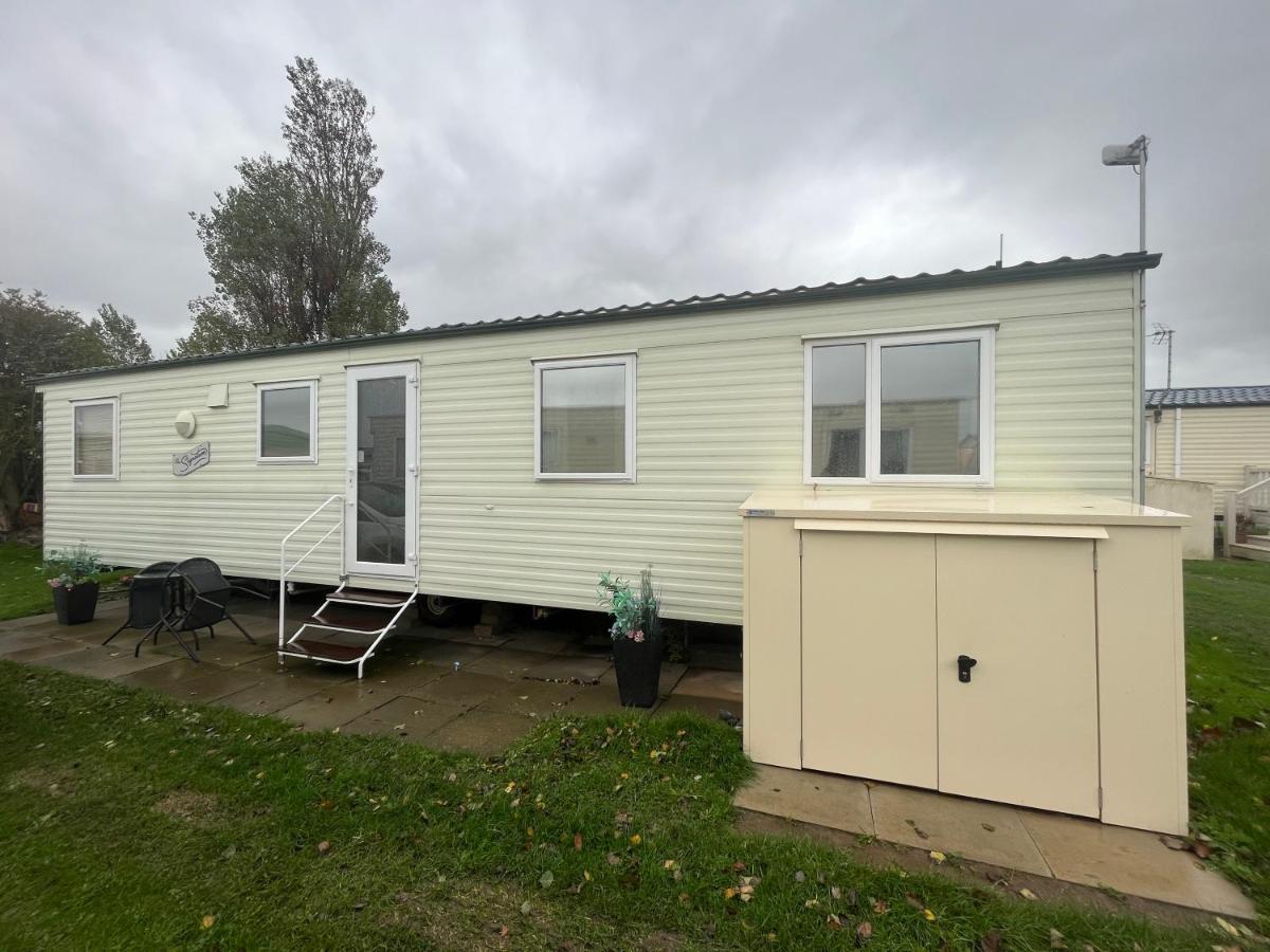 Fulmar 43 ~ Parkdean Holiday Resort Great Yarmouth Exterior foto